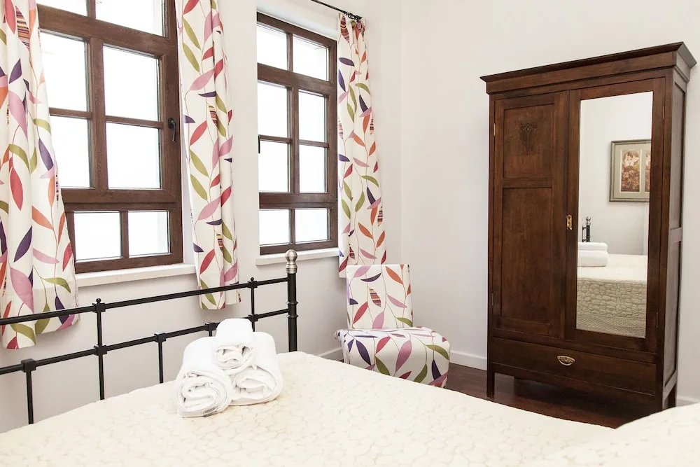 Deluxe Suite, Annex Building (70 m away)