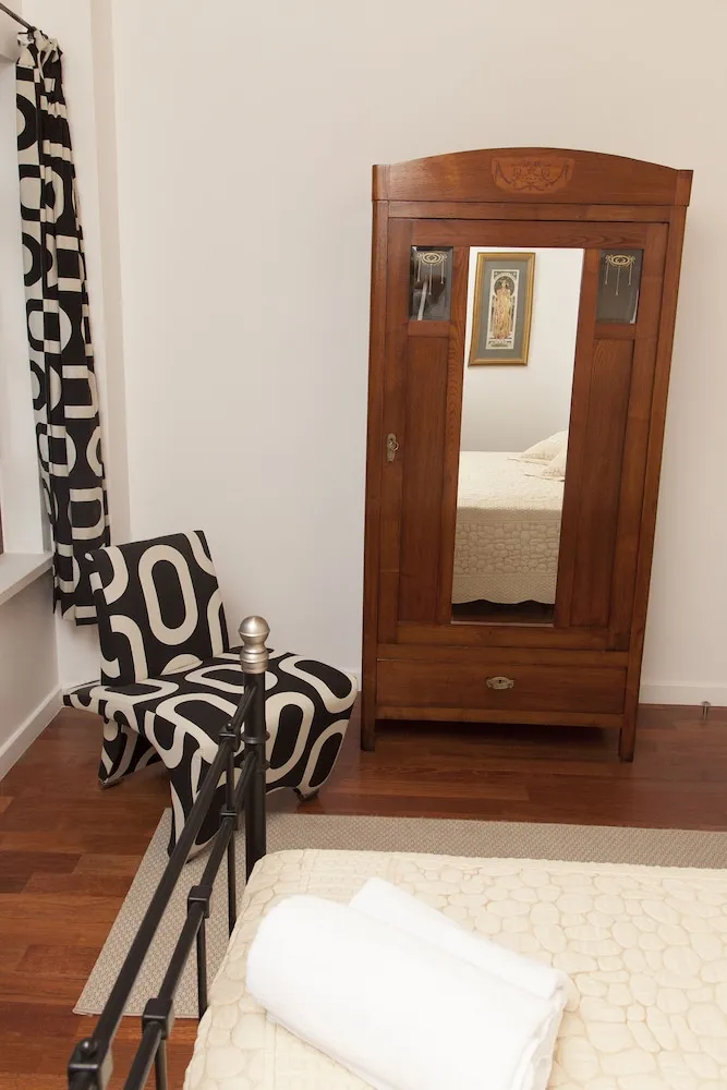 Deluxe Suite, Annex Building (70 m away)