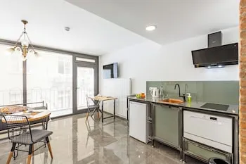 Villa Pera Suite Hotel