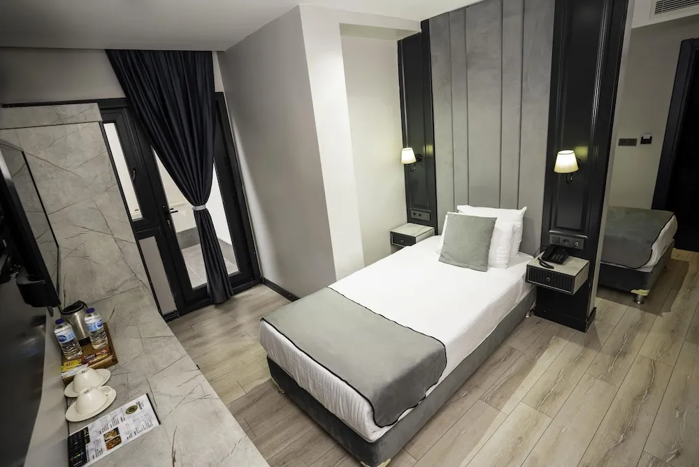 Deluxe Tek Kişilik Oda