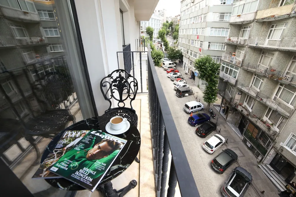 Superior Tek Büyük veya İki Ayrı Yataklı Oda, Balkon