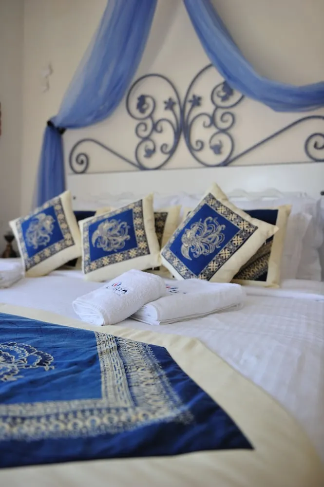 Superior Tek Büyük Yataklı Oda, 1 Büyük (Queen) Boy Yatak, Balkon, Bahçe Manzaralı