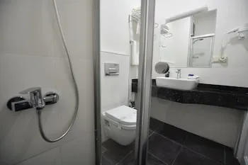 Andi Hotel