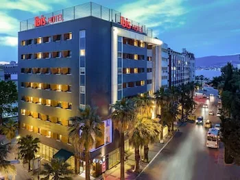 ibis İzmir Alsancak