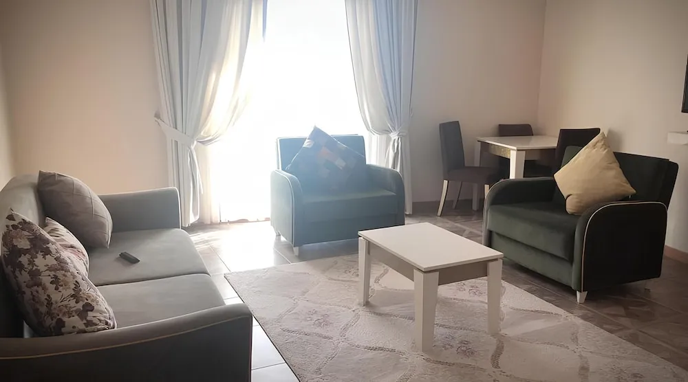 Family Oda, Deniz Manzaralı