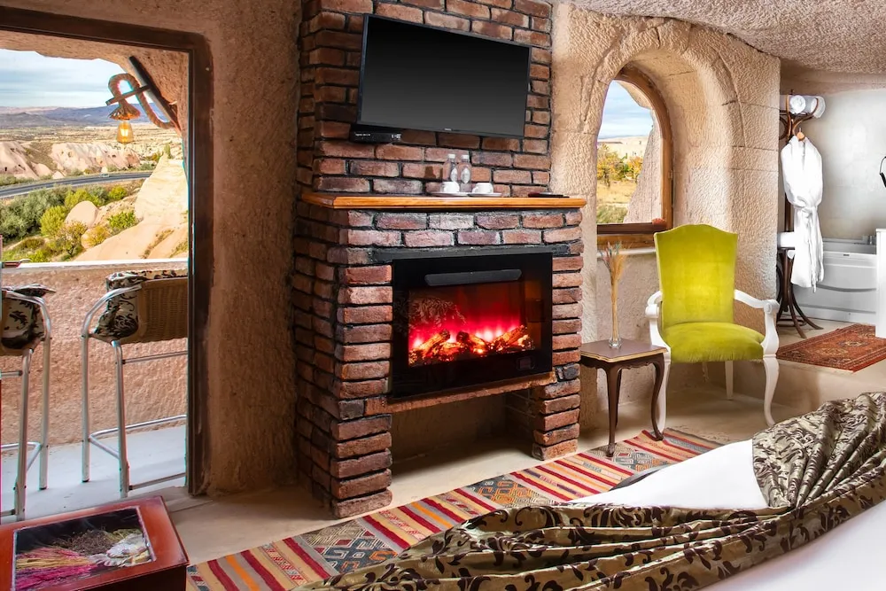 Winery Cave Room with Balloon View