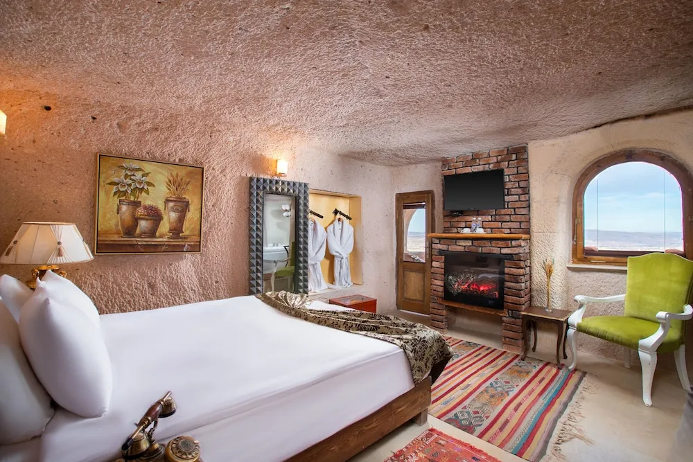Winery Cave Room with Balloon View