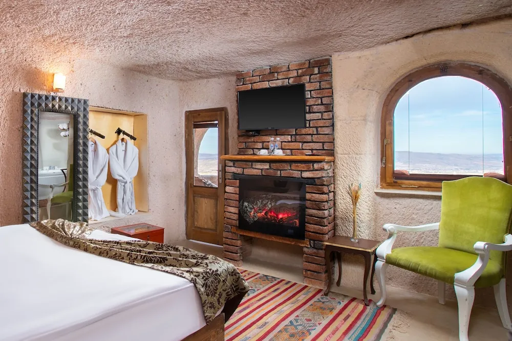 Winery Cave Room with Balloon View