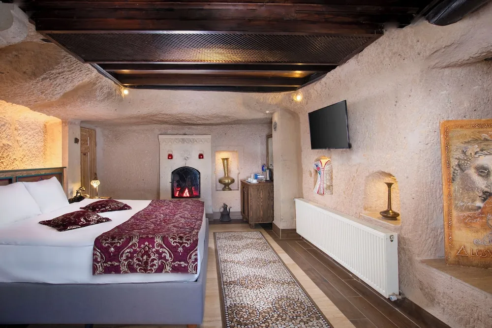 Family Cave Suite