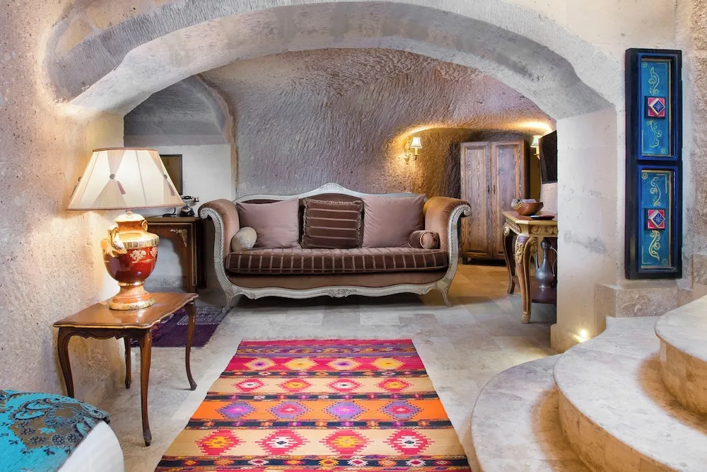 Family Cave Suite
