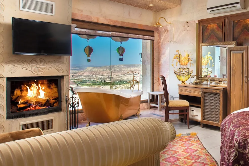 Luxury Room with Balloon View