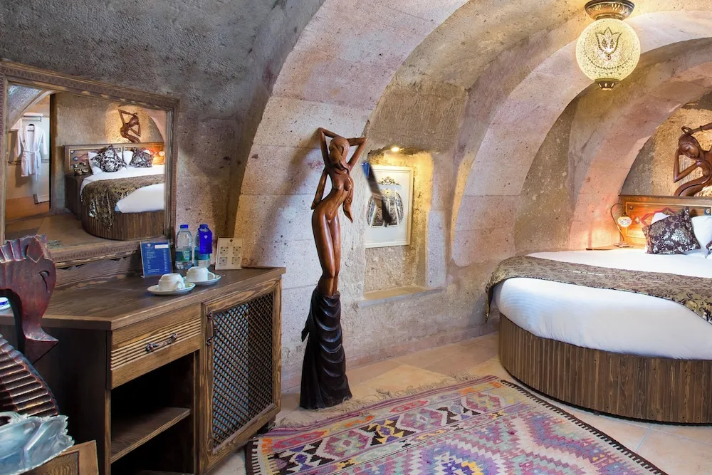 Deluxe Cave Room With Jakuzzi