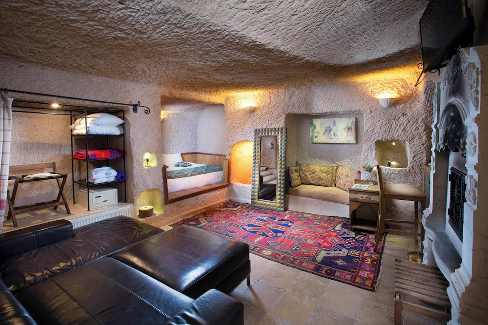 Deluxe Cave Room With Jakuzzi