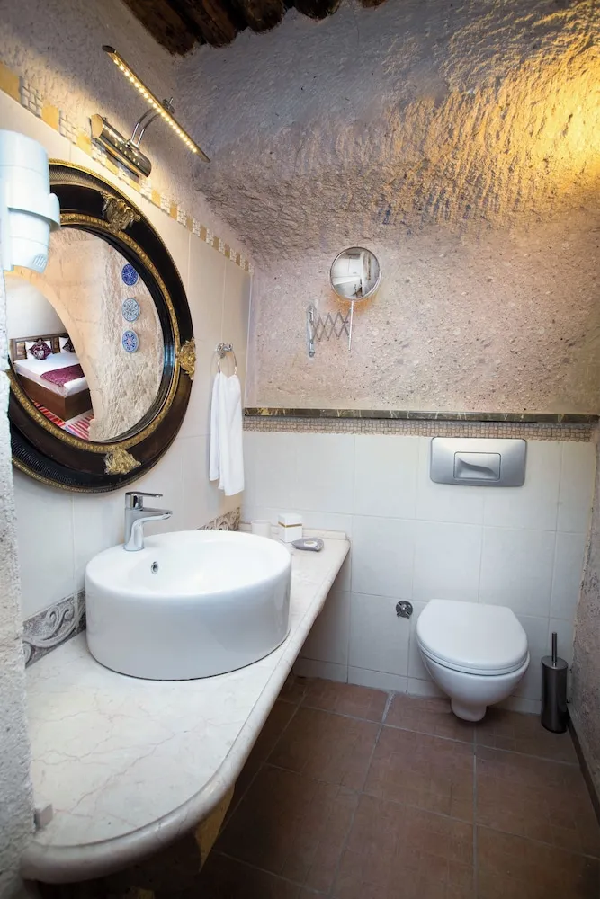 Deluxe Cave Room With Jakuzzi