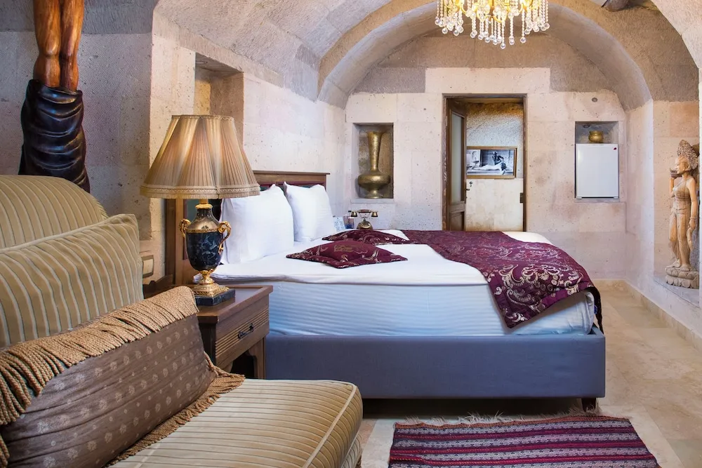 Deluxe Cave Room With Jakuzzi