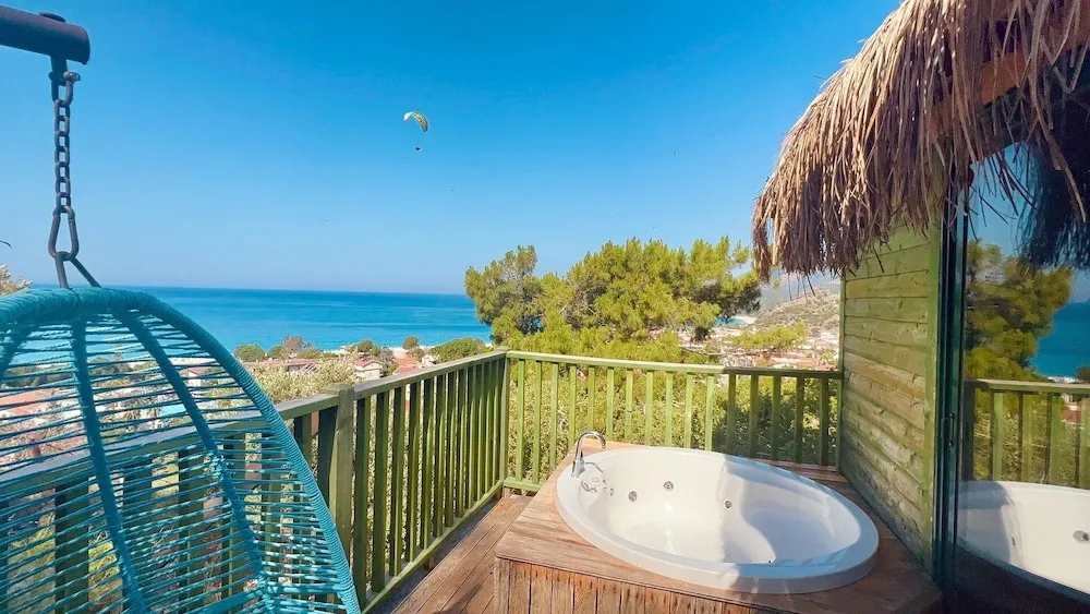 Superior Bungalov, Sıcak Su Küveti, Deniz Manzaralı