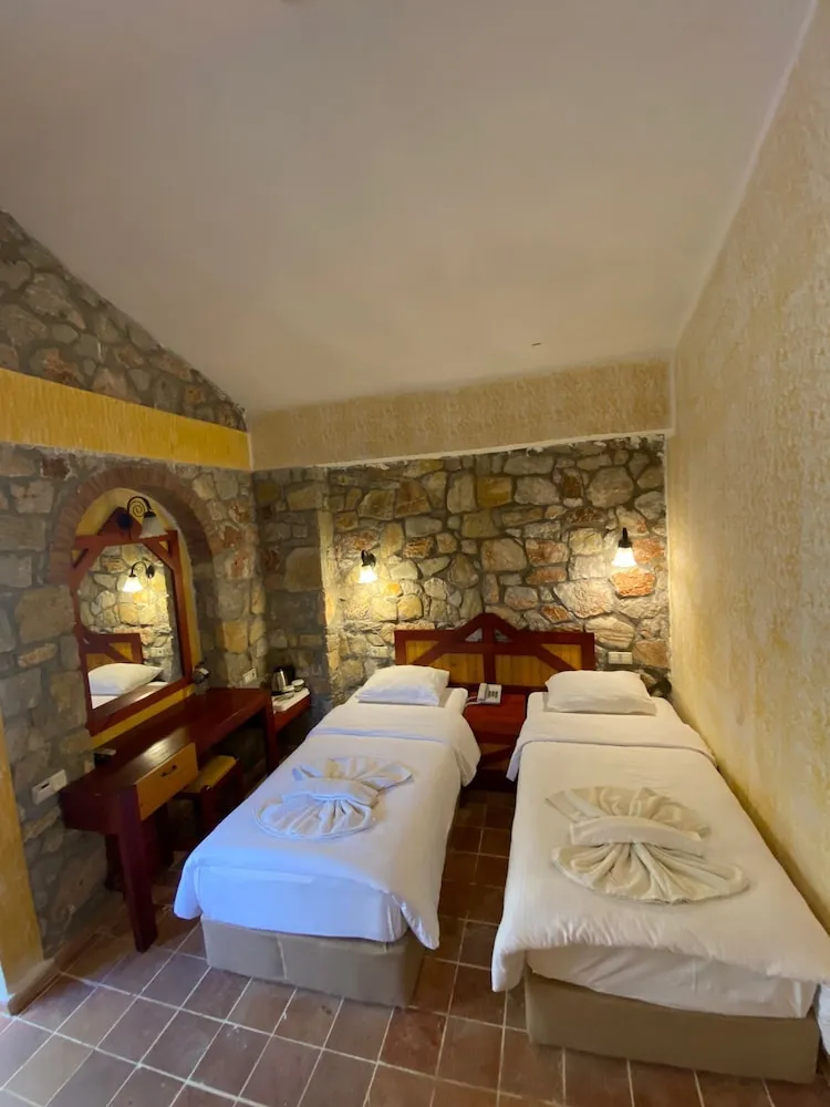 Standard Oda, 1 Çift Kişilik veya 2 Tek Kişilik Yatak