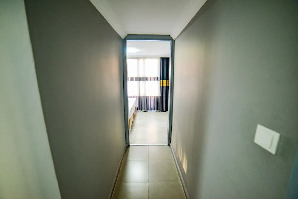 Basic Apart Daire, 1 En Büyük (King) Boy Yatak ve Çekyat, Sigara İçilebilir, Şehir Manzaralı