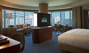 Renaissance İzmir Hotel