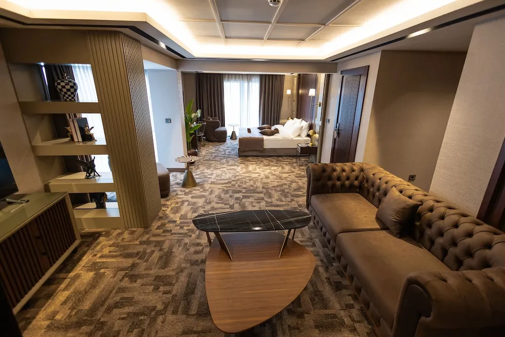 Queen Room