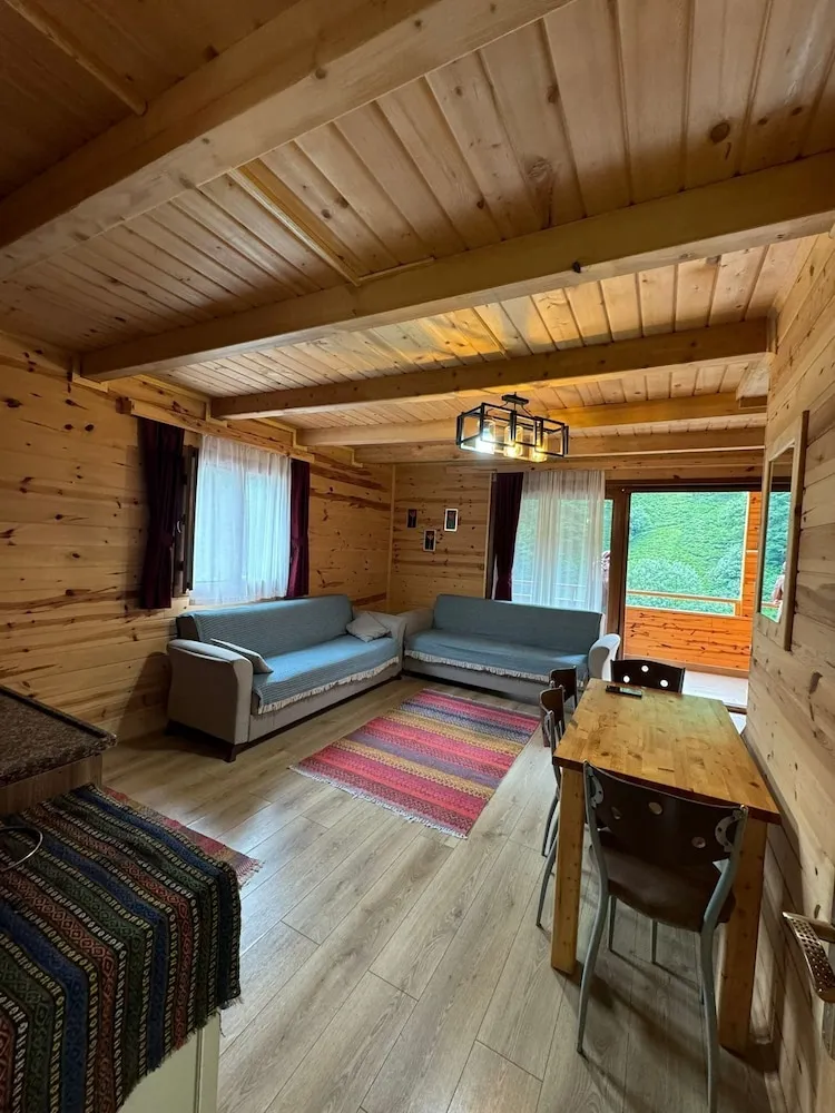 Family Kır Evi, 2 Yatak Odası, Göl Manzaralı