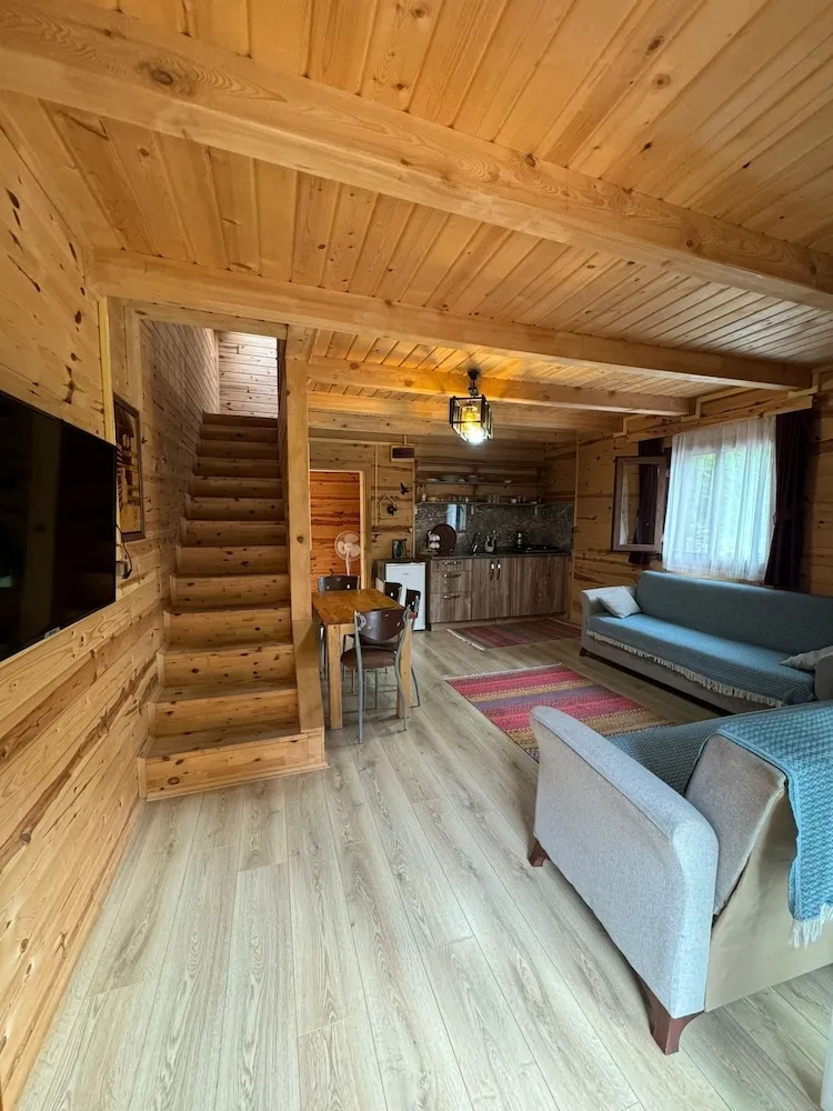 Family Kır Evi, 2 Yatak Odası, Göl Manzaralı