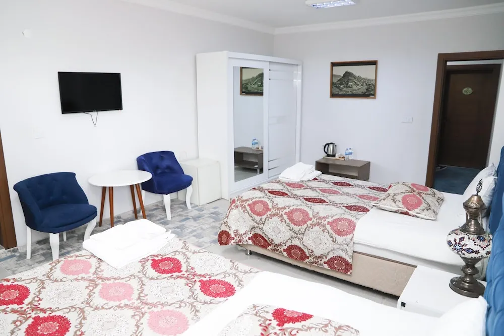 Standard Tek Büyük veya İki Ayrı Yataklı Oda