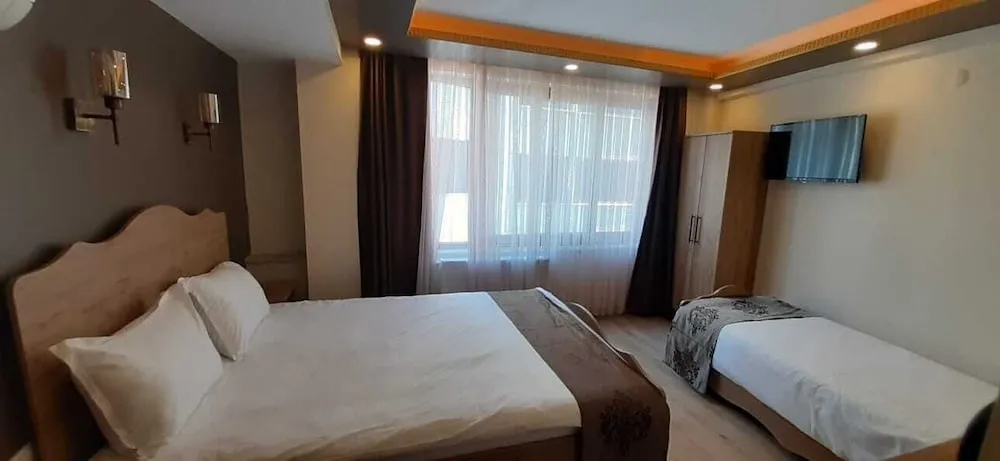 Standard Üç Kişilik Oda