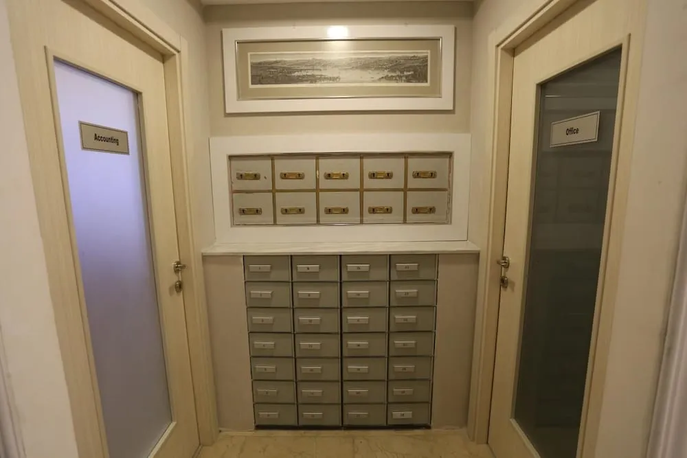 Emanet dolapları