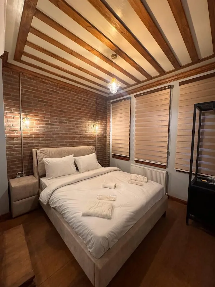 Superior Tek Büyük Yataklı Oda