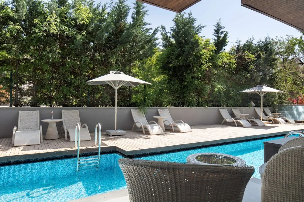 Deluxe Oda, 1 En Büyük (King) Boy Yatak (Shared Pool & Sun Deck)