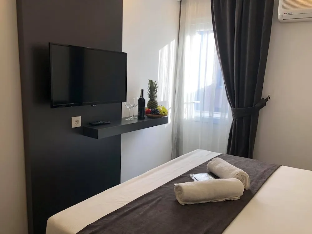 Deluxe Stüdyo Süit