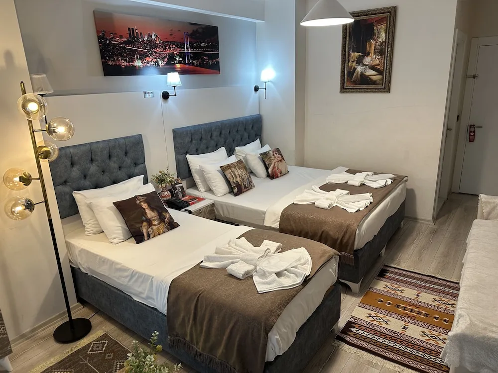 Deluxe Üç Kişilik Oda