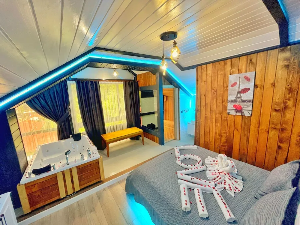 Family Bungalov, 2 Yatak Odası, Göl Manzaralı