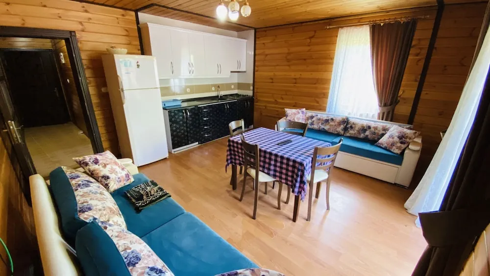 Apart Daire, 1 Yatak Odası, Göl Manzaralı