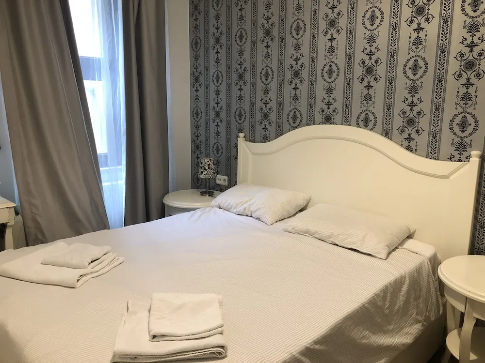 WHITE Apartment for 3 People