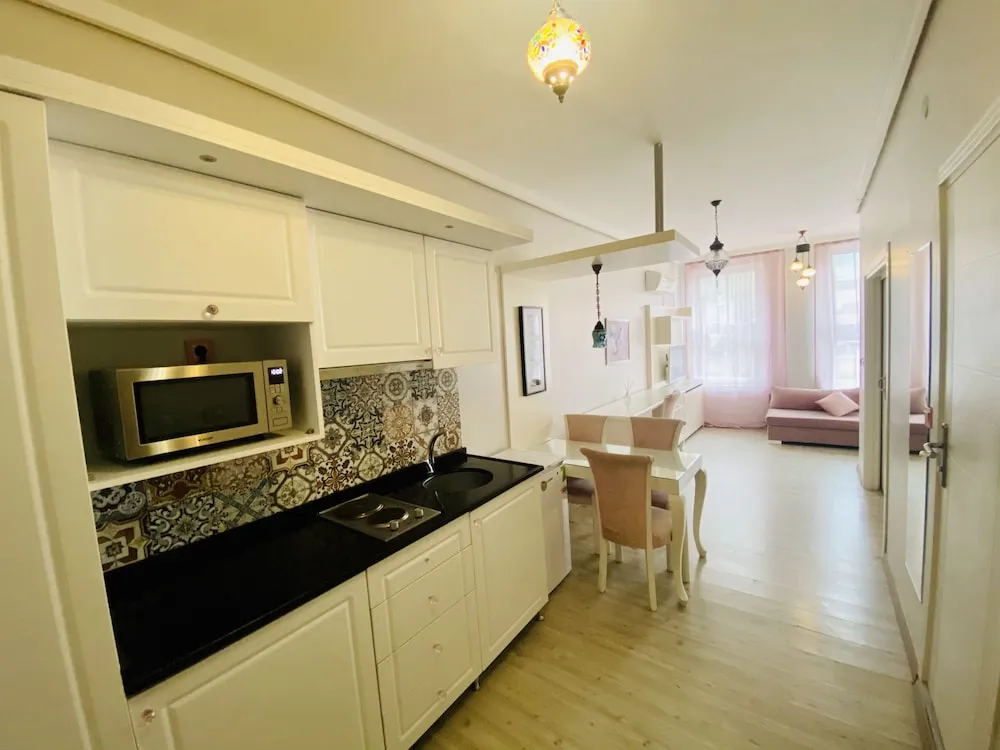 PINK Apartment for 2 People