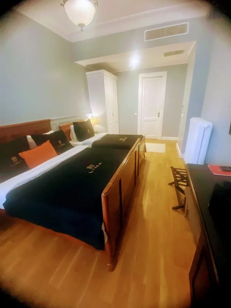 Design İki Ayrı Yataklı Oda