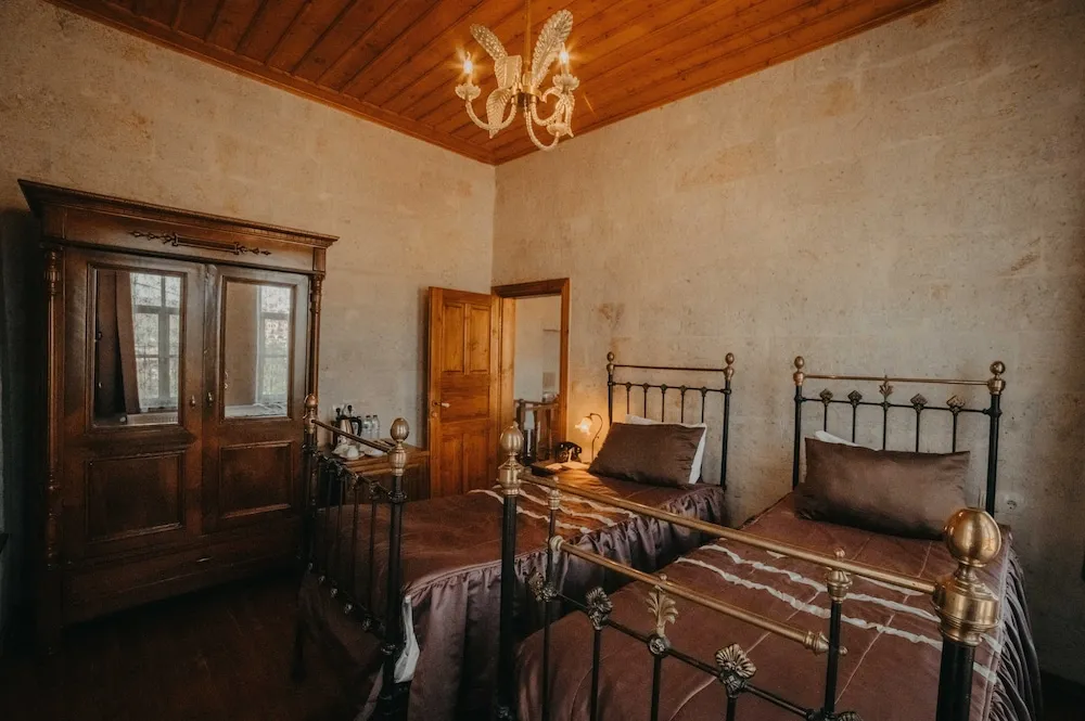 Family Cave Suite