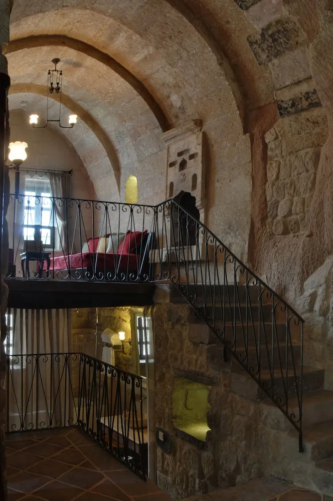 Family Cave Suite