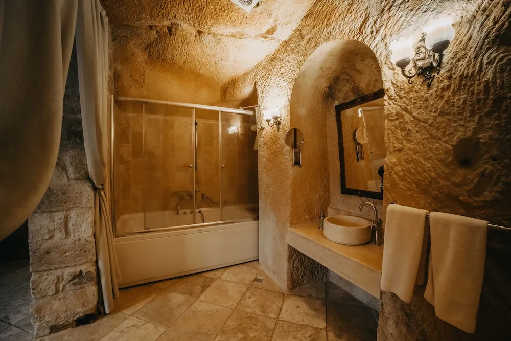 Family Cave Suite