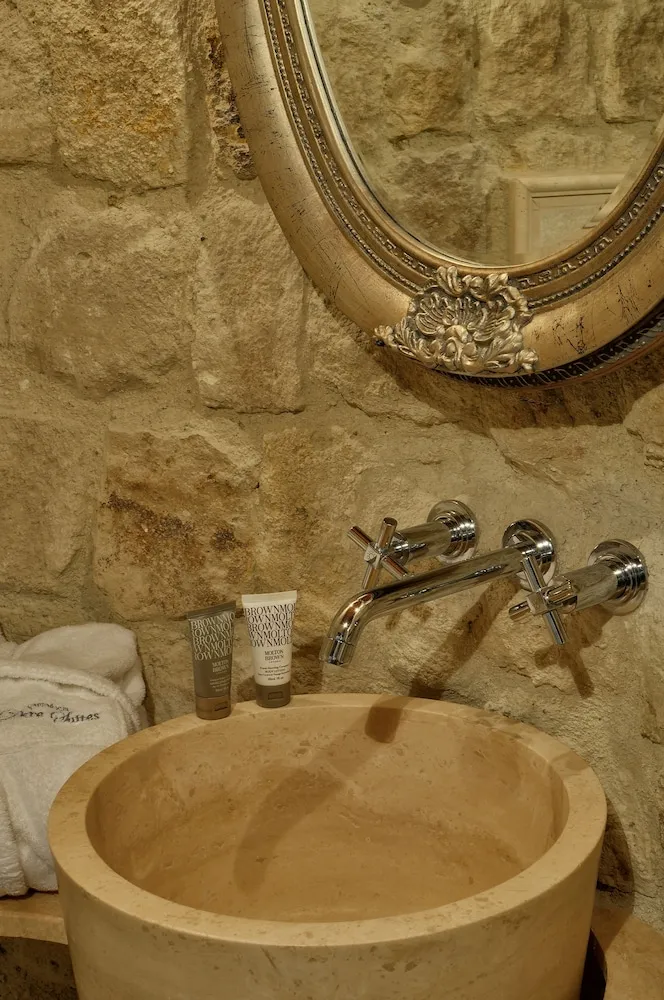 Family Cave Suite