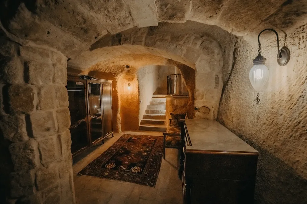 Family Cave Suite