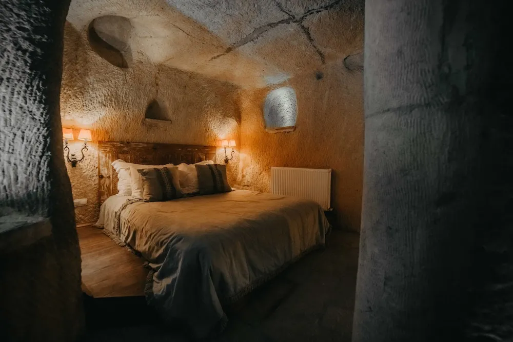 Family Cave Suite