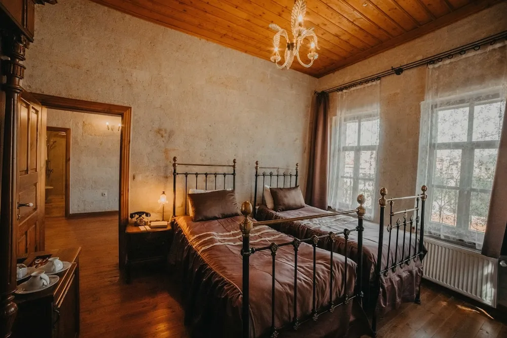 Family Cave Suite