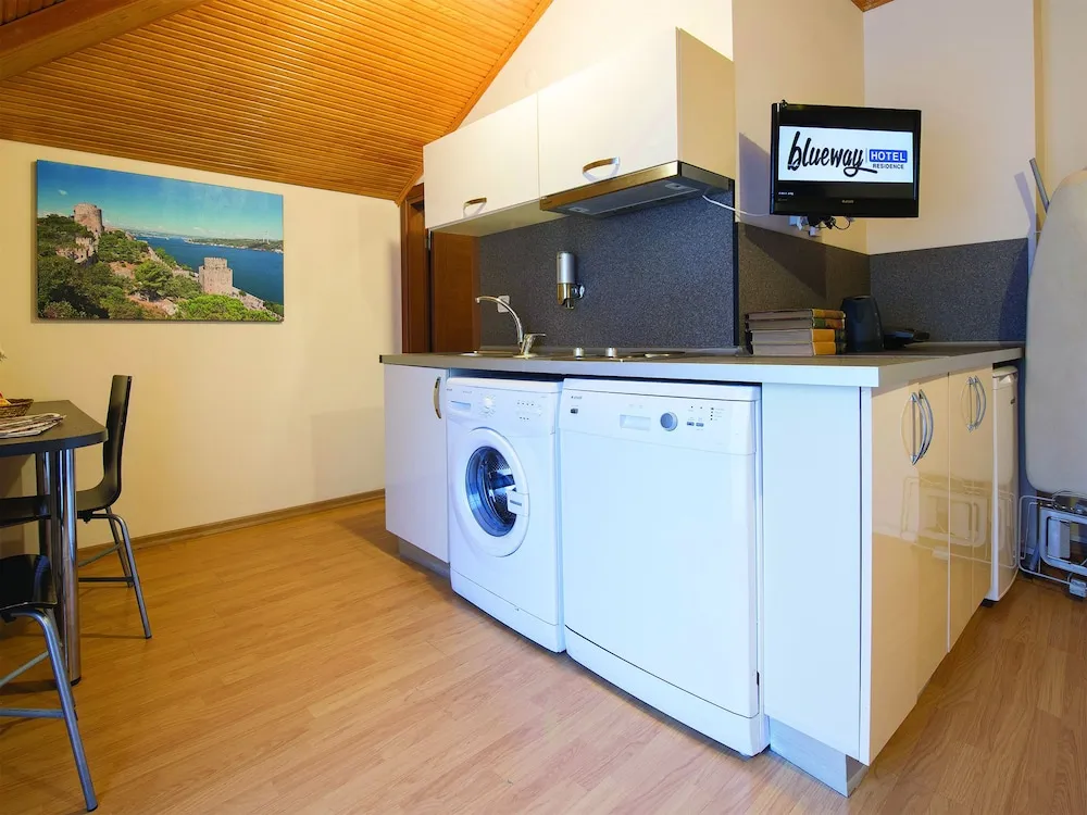 Deluxe Suite with Balcony