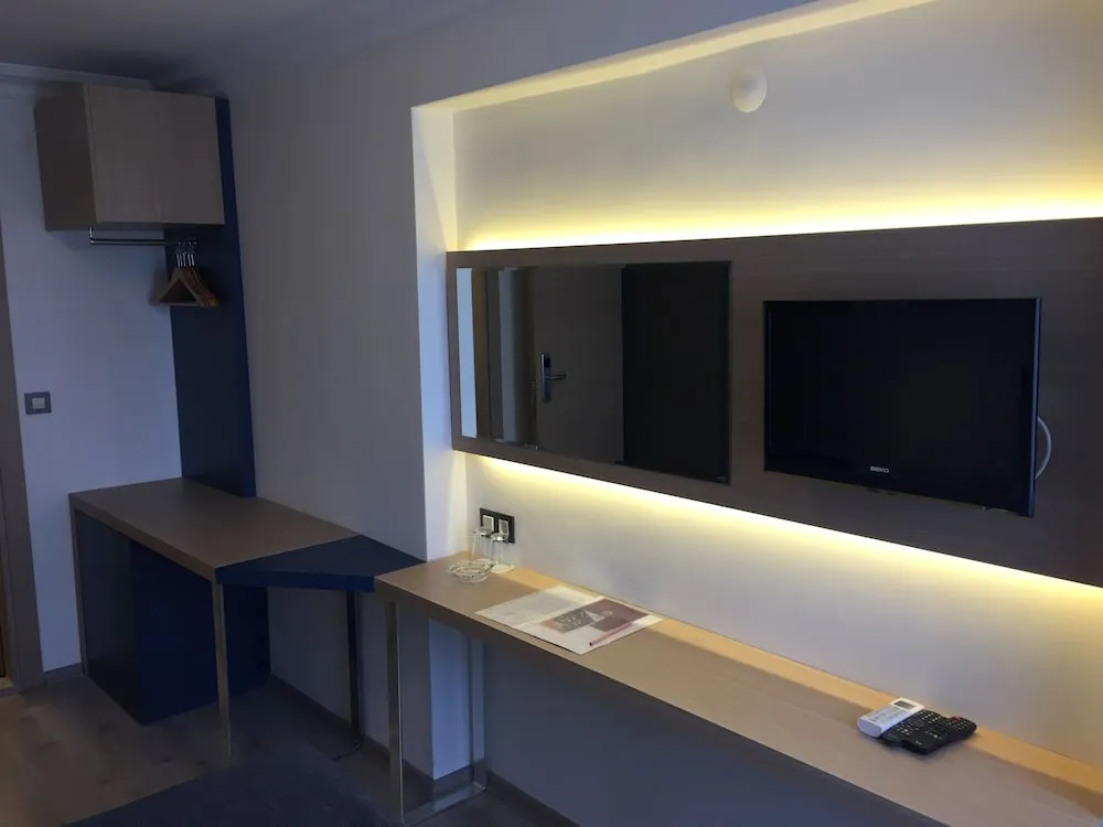 Standard Tek Büyük veya İki Ayrı Yataklı Oda