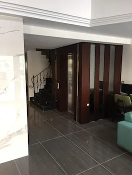 Hotel Helen