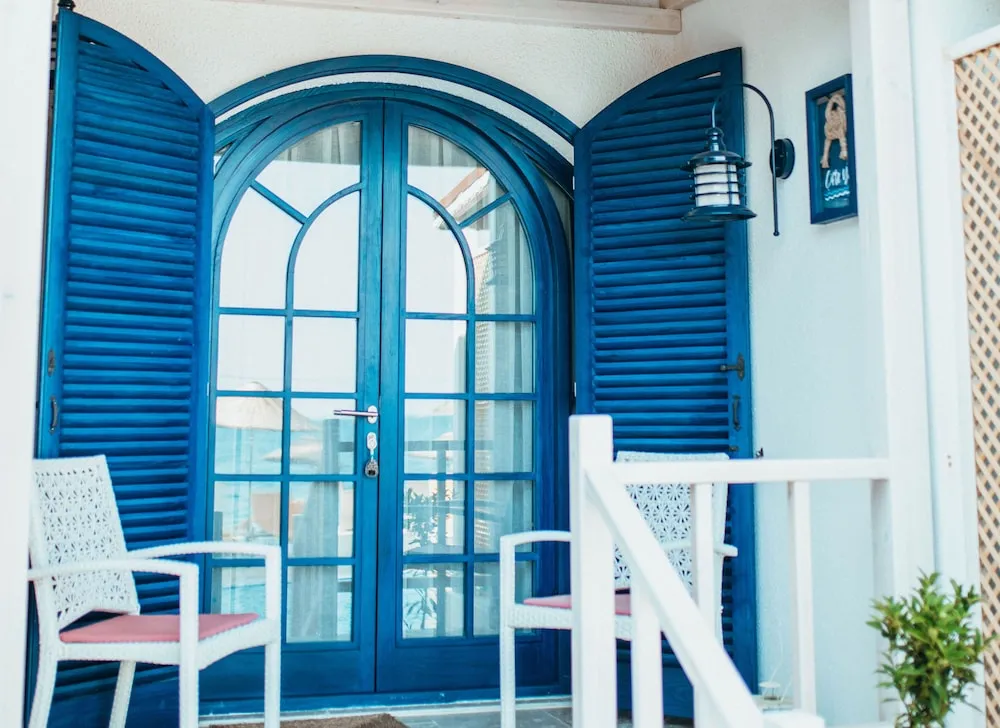 Deluxe Tek Büyük Yataklı Oda (Kropi)