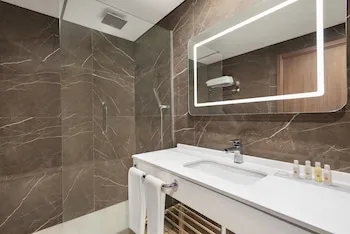 Ramada by Wyndham İzmir Aliağa